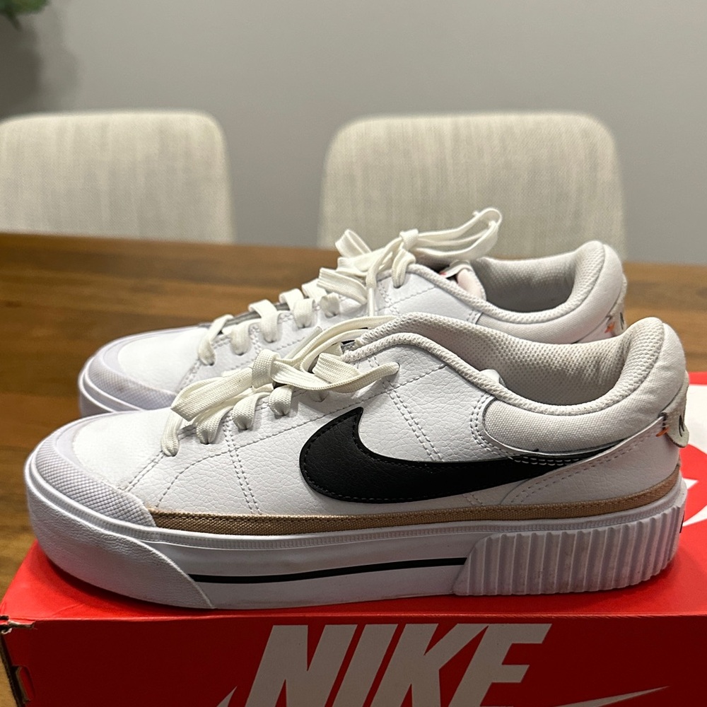 Nike White Leather Sneakers with Black Swoosh - Picture 2 of 7